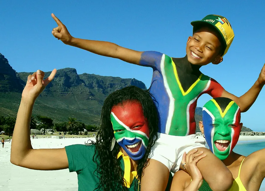 乐鱼体育前线 别急着吵，先把一次判罚拆成三层·长文专栏·球场气温表